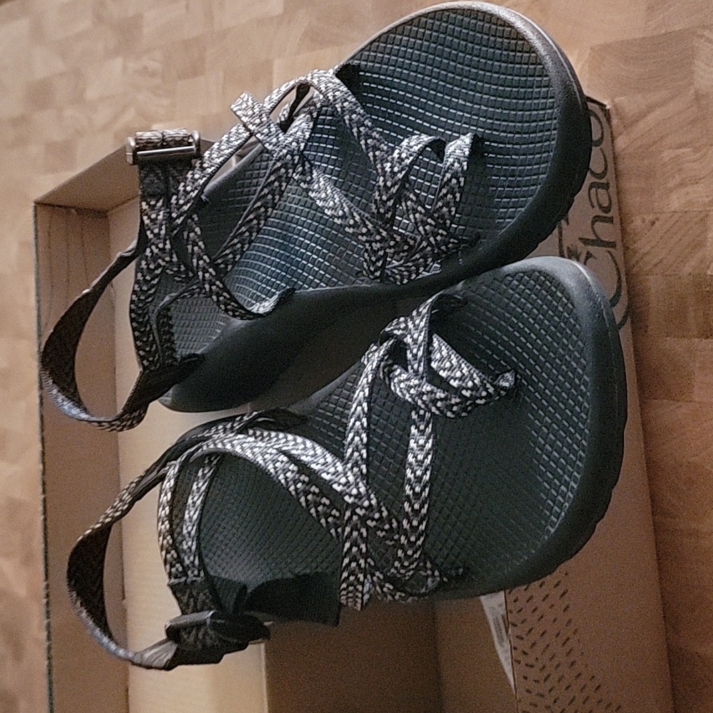 Womens Chaco Zcloud X2 Adjustable strap sandal,shoe, New in box, size 10